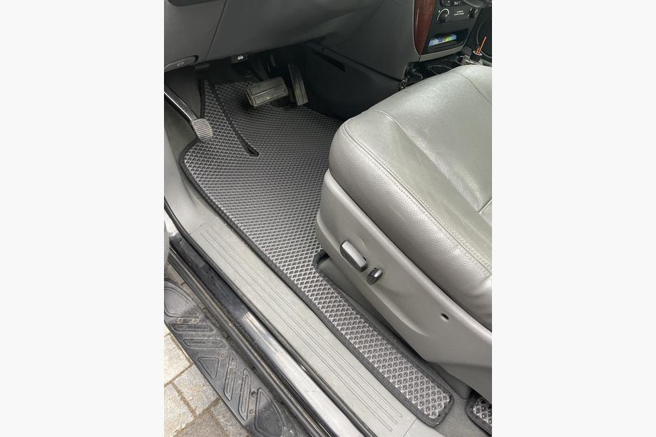 Chrysler Voyager 2001-2007 Floor mats (3 rows, EVA, Black) Photo 2