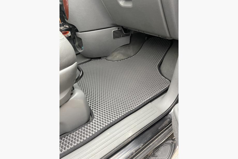 Chrysler Voyager 2001-2007 Floor mats (3 rows, EVA, Black) Photo 10