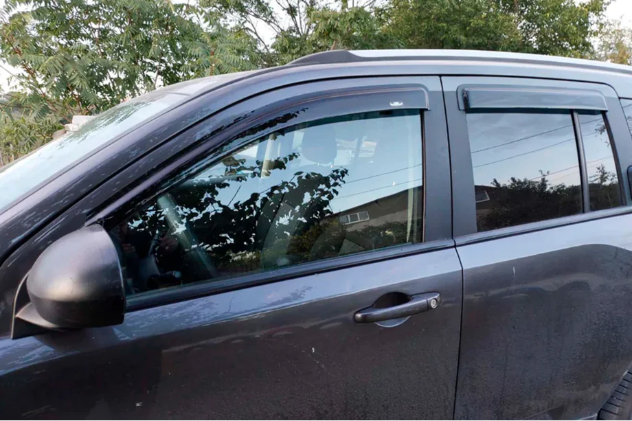Jeep Compass 2006-2016 Window Deflectors (4 pcs, HIC) Photo 1