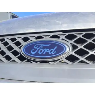 Front emblem (with clips)