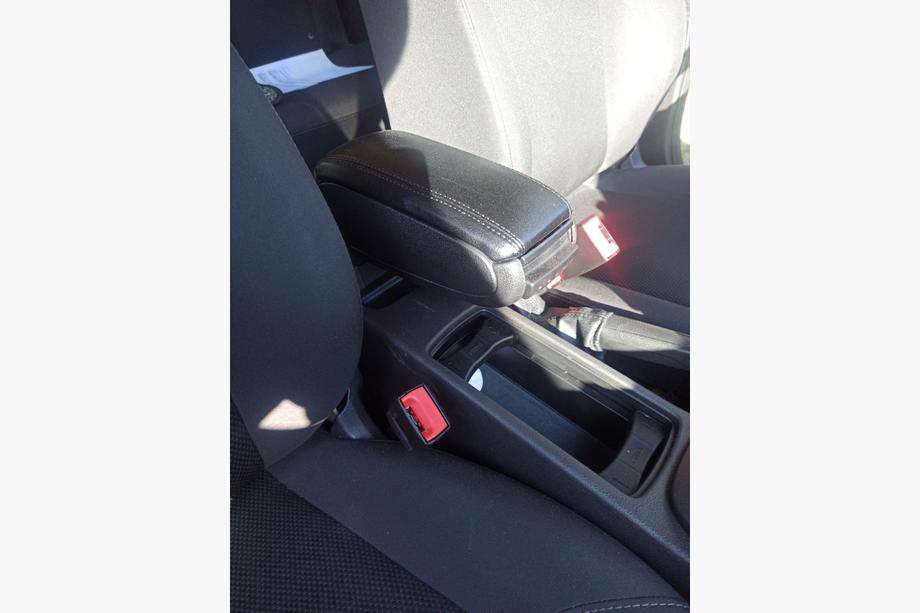 Ford Focus III 2011-2017 Armrest 2015+ Black Image