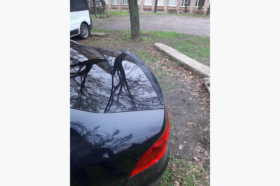 Skoda Superb 2009-2015 Spoiler LIP (Sunplex, black) (115.8cm x 6.3cm) Photo 8