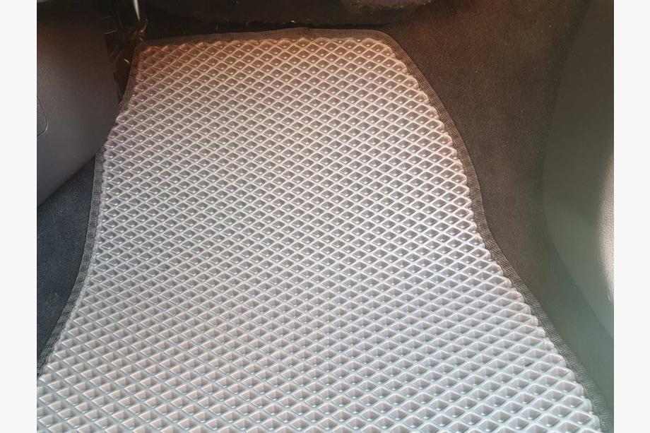 Ford C-Max/Grand C-Max 2010-2019 EVA Floor Mats (black) Photo 5