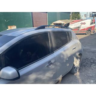 Skyport Roof Rails (black) Nissan Leaf 2010-2017 photo 3