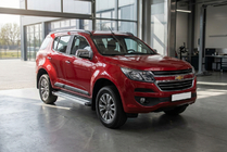 Chevrolet Trailblazer 2012-2019 Side Steps Maya V2 (2 pcs, Aluminum) photo 1