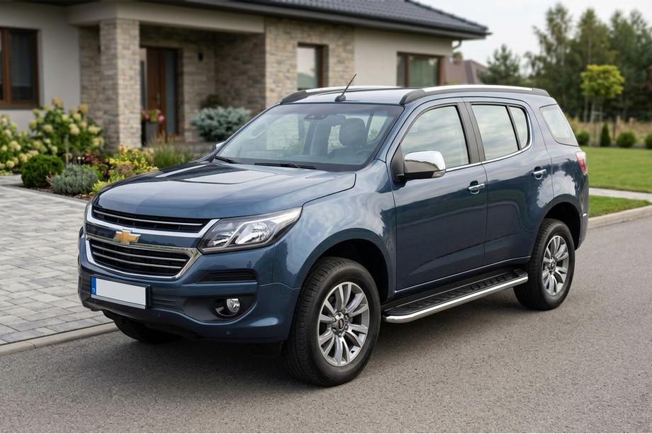 Chevrolet Trailblazer 2012-2019 Side Steps Maydos V1 (2 pcs, Aluminum & Stainless Steel) Image