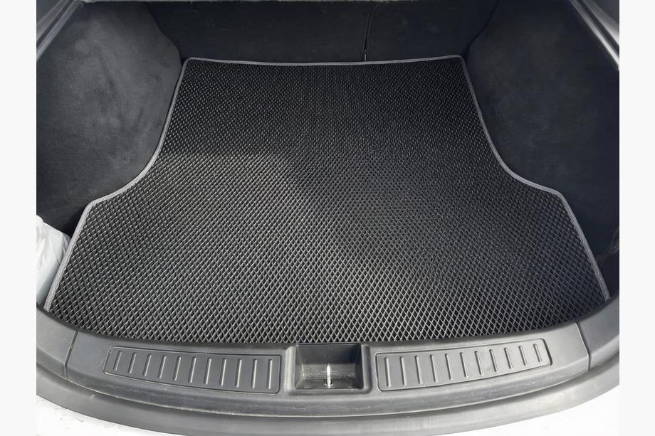 Tesla Model S 2012– Rear trunk mat EVA (2012-2021, black) Image