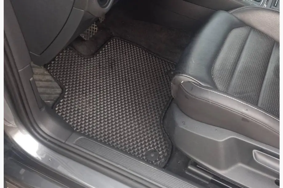 Volkswagen Golf 7/E-Golf 2012-2020 EVA Floor Mats for E-Golf (Black) Image