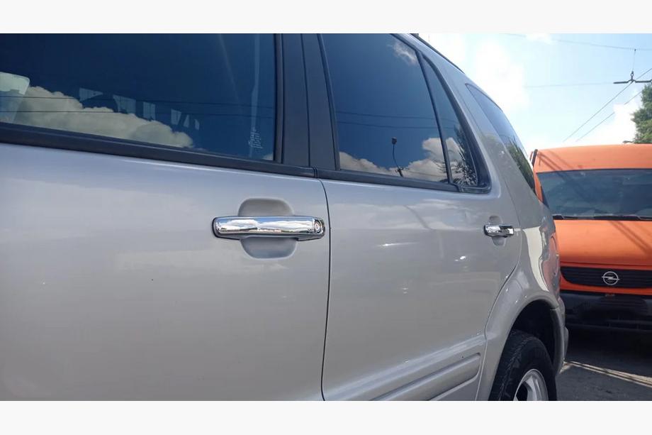Mercedes ML W163 1997-2005 Chrome Door Handle Covers (4 pcs) Image